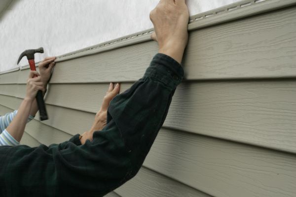 Cost of Insulated Siding Installation in Destin